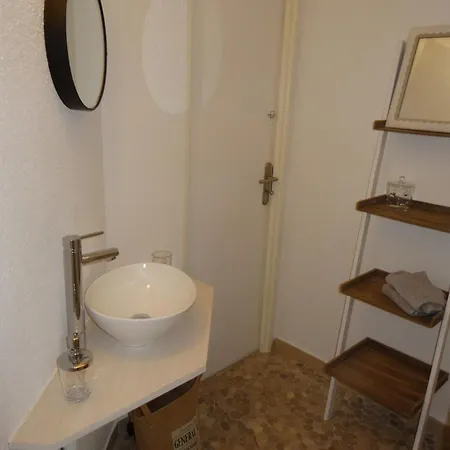 Maison 3 Avec Terrasses, Jardinet, Climatisation Et Wifi, Proche Port Et A - Fr-1-784-9 Gruissan